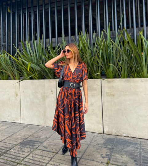 Vestido largo puntas negro líneas - Imagen 4