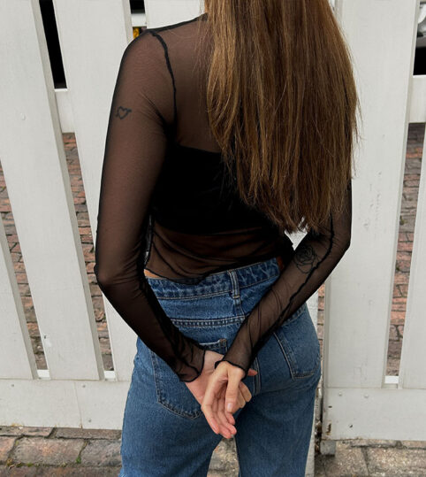 Blusa malla asimetrica negra - Imagen 5