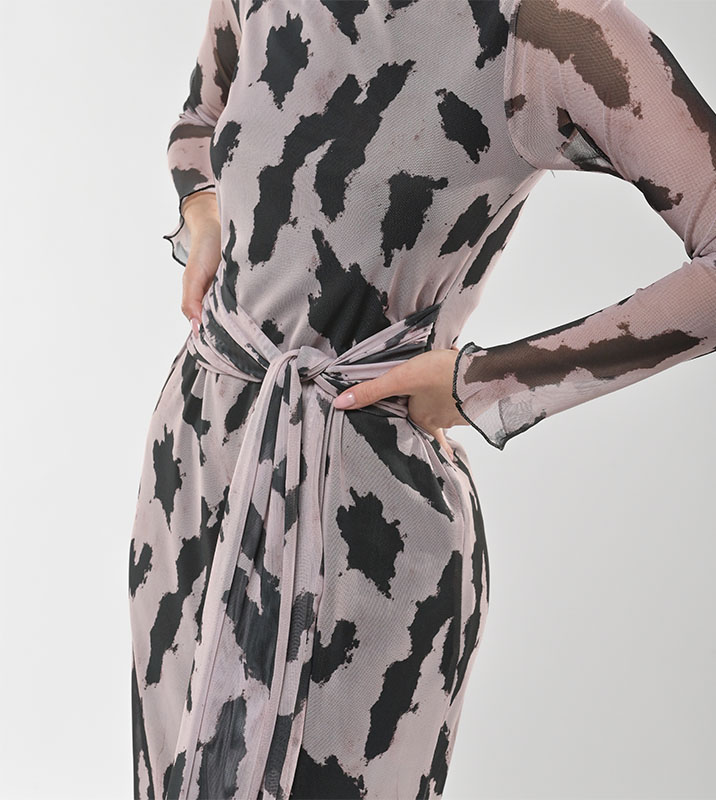 Vestido Midi Malla con Amarre Manchas - Imagen 2