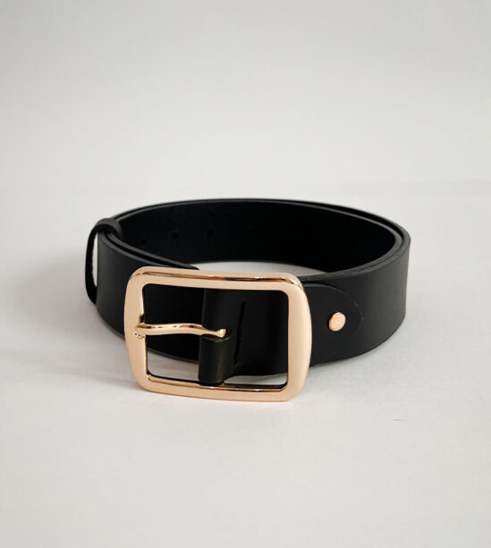 Cinturón Hebilla Rectangular Dorada