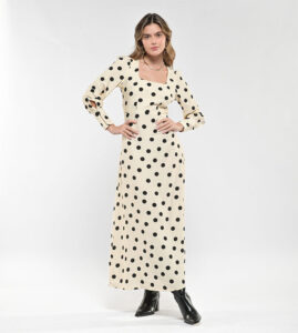 Vestido Largo Beige Cuello Cuadrado Puntos