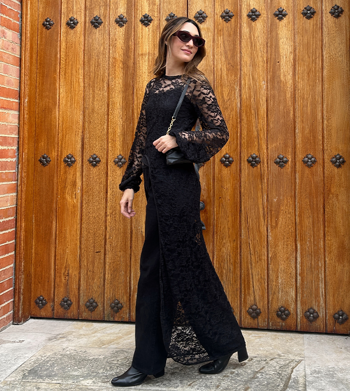 Top Largo Encaje Negro - Imagen 4